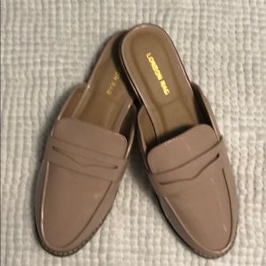 Women’s slides/mules